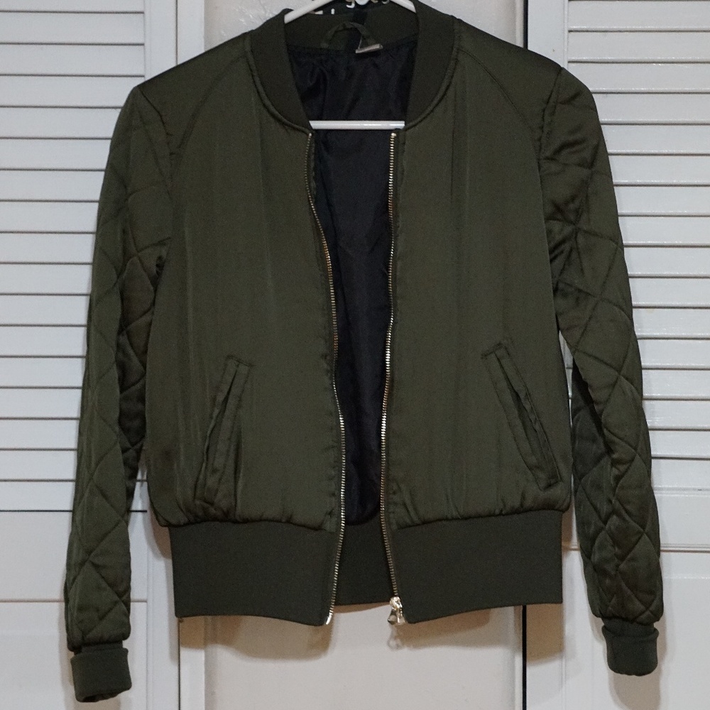 Quilted Bomber | Army Green